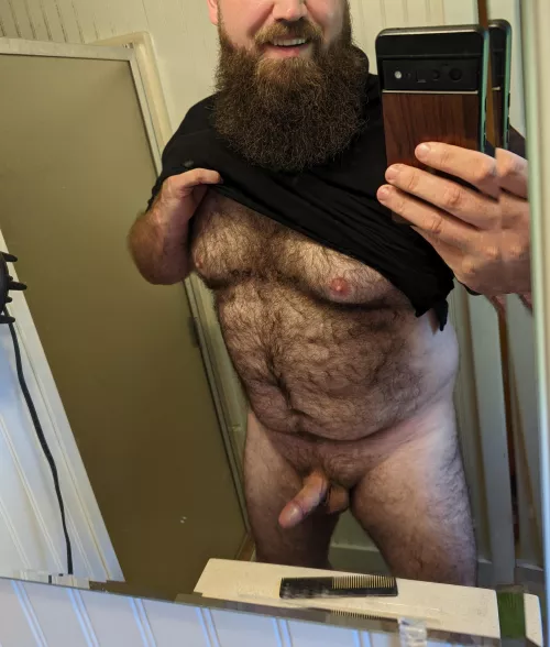 when you're having such a good beard day, it's a shame to not share right? 😏😈