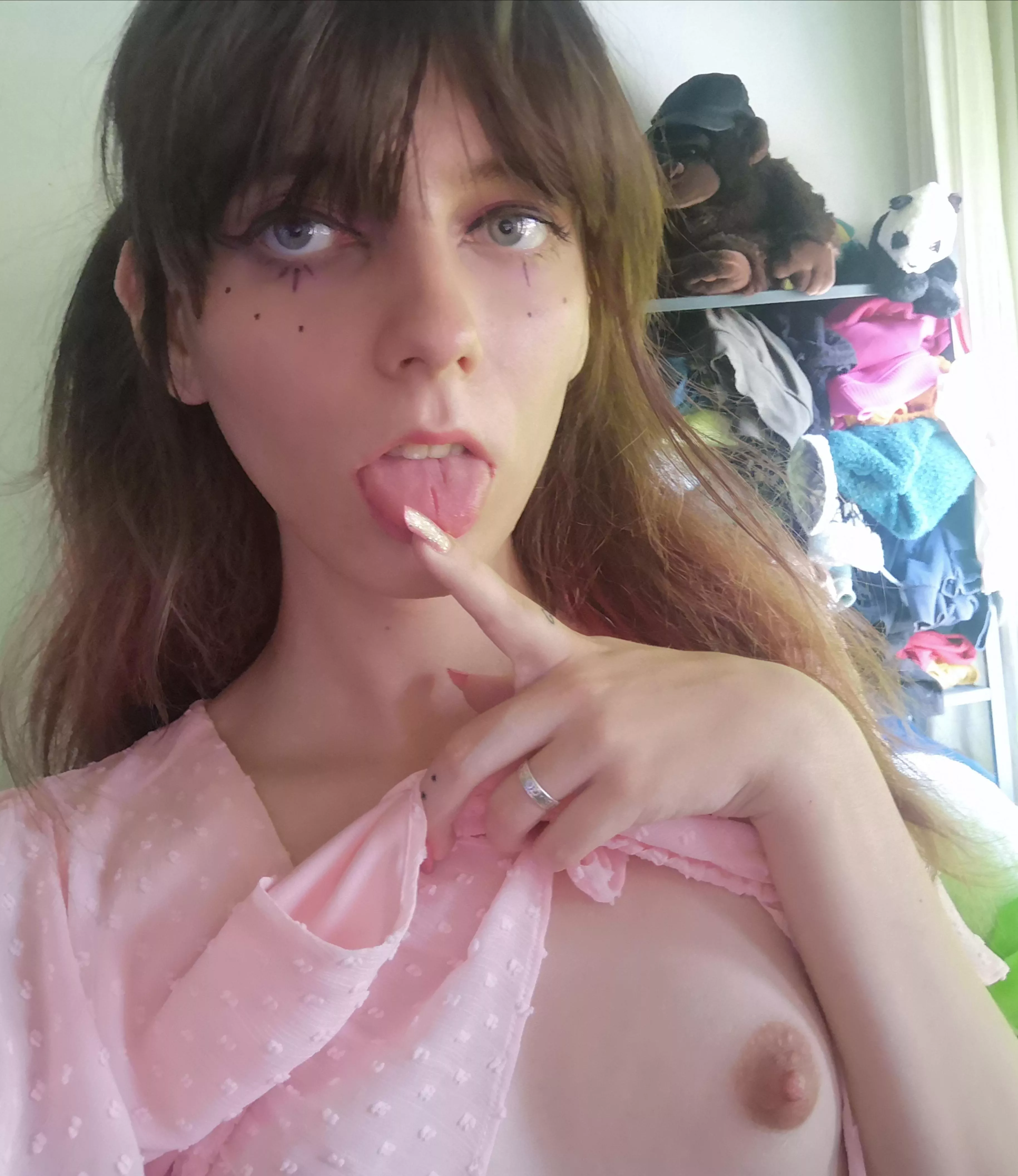 Can I send you pics like this while you're at work?