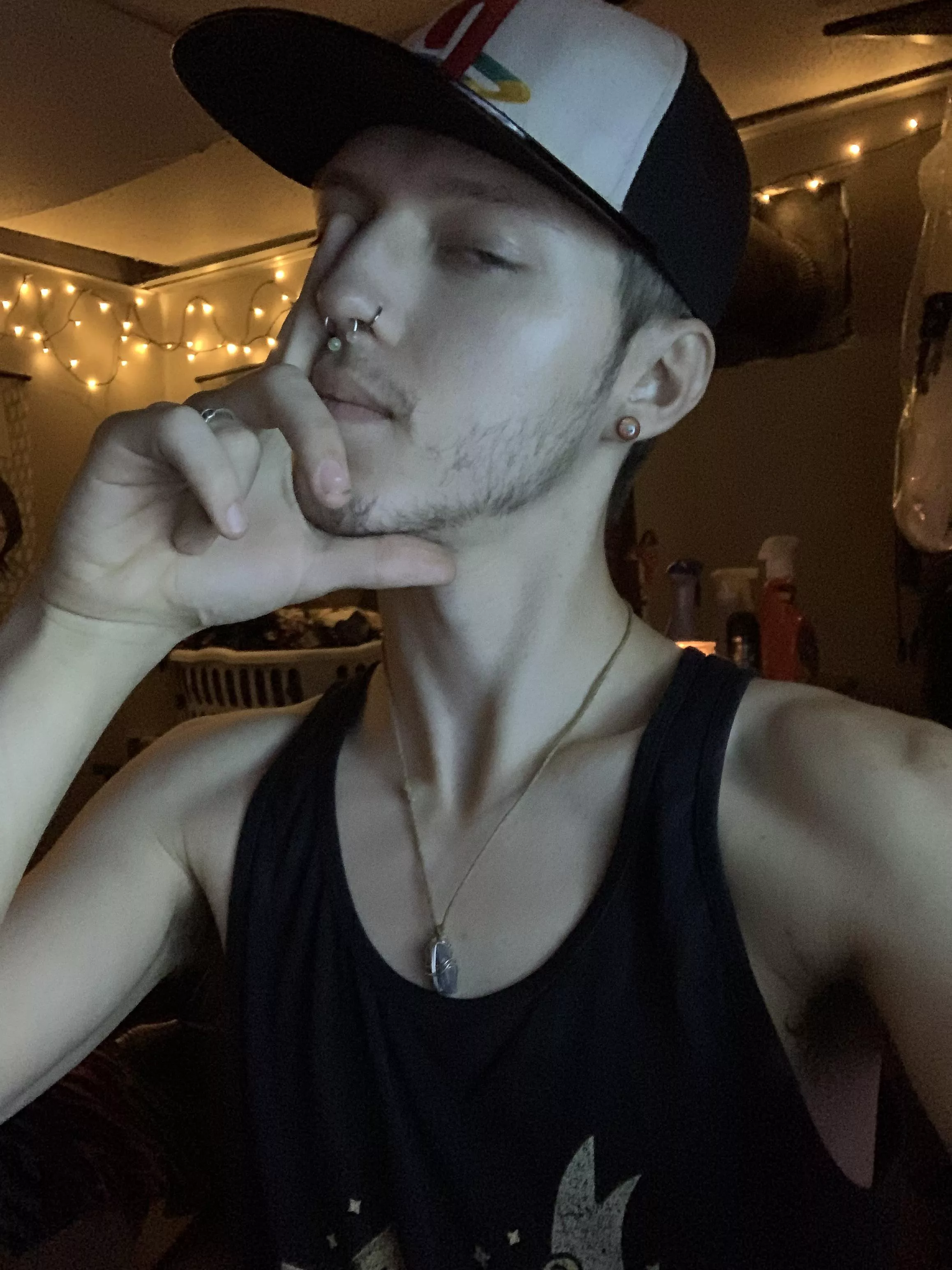 Wire wrapped blue agate crystal into a necklace 🥰