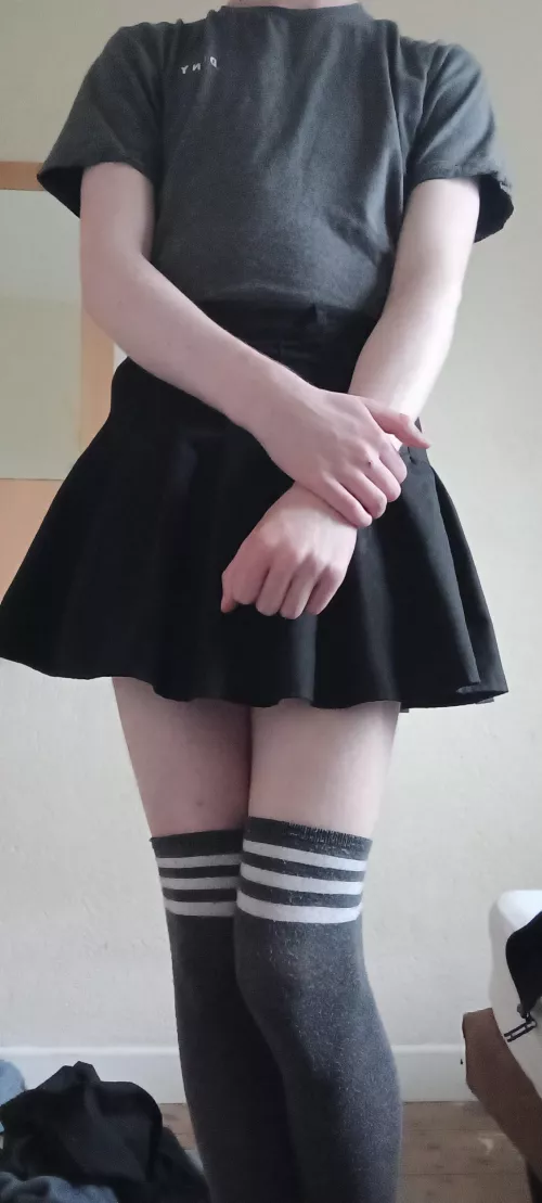 Just because my profile is lewd doesn’t mean I can’t be cute too<3