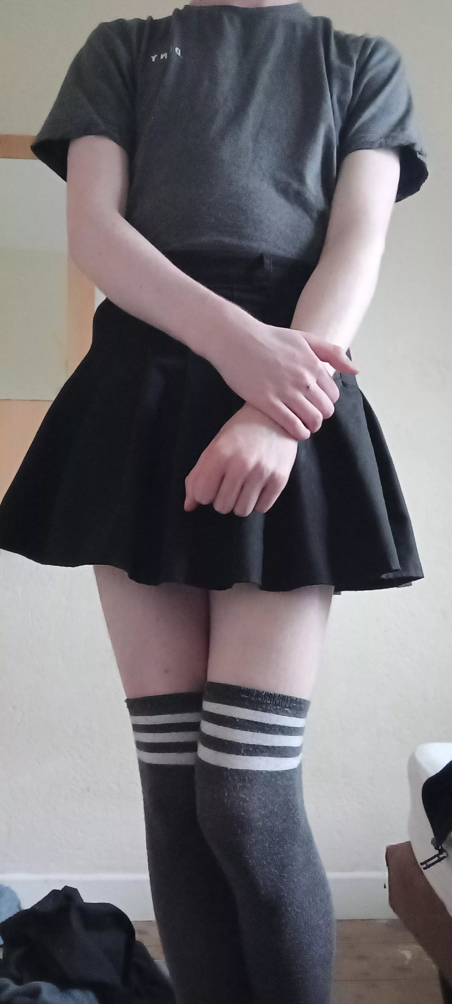 Just because my profile is lewd doesn’t mean I can’t be cute too<3