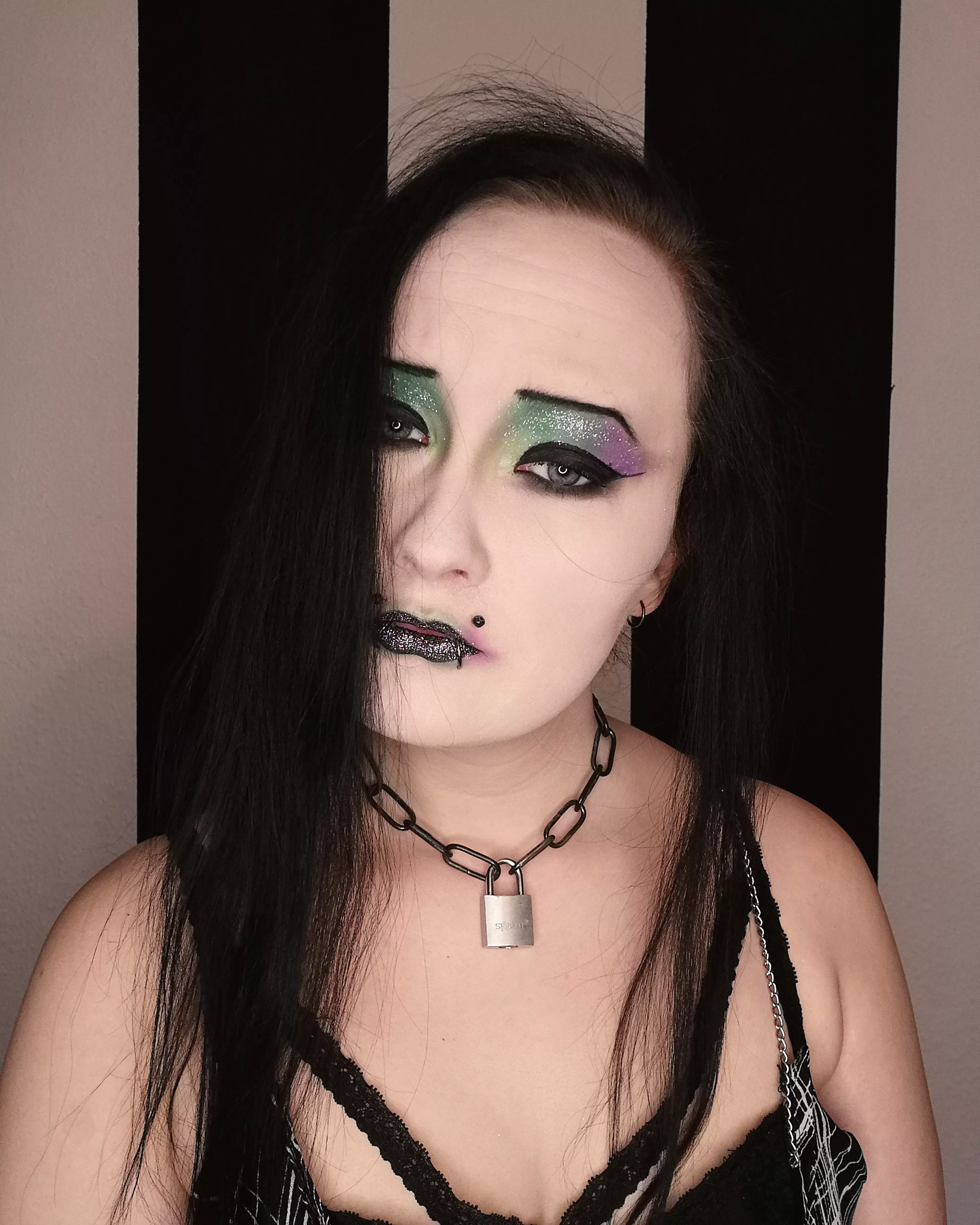 Some girl called me a slut and a bitch last night (at a party). I feel really flattered. It's such a compliment 🥰