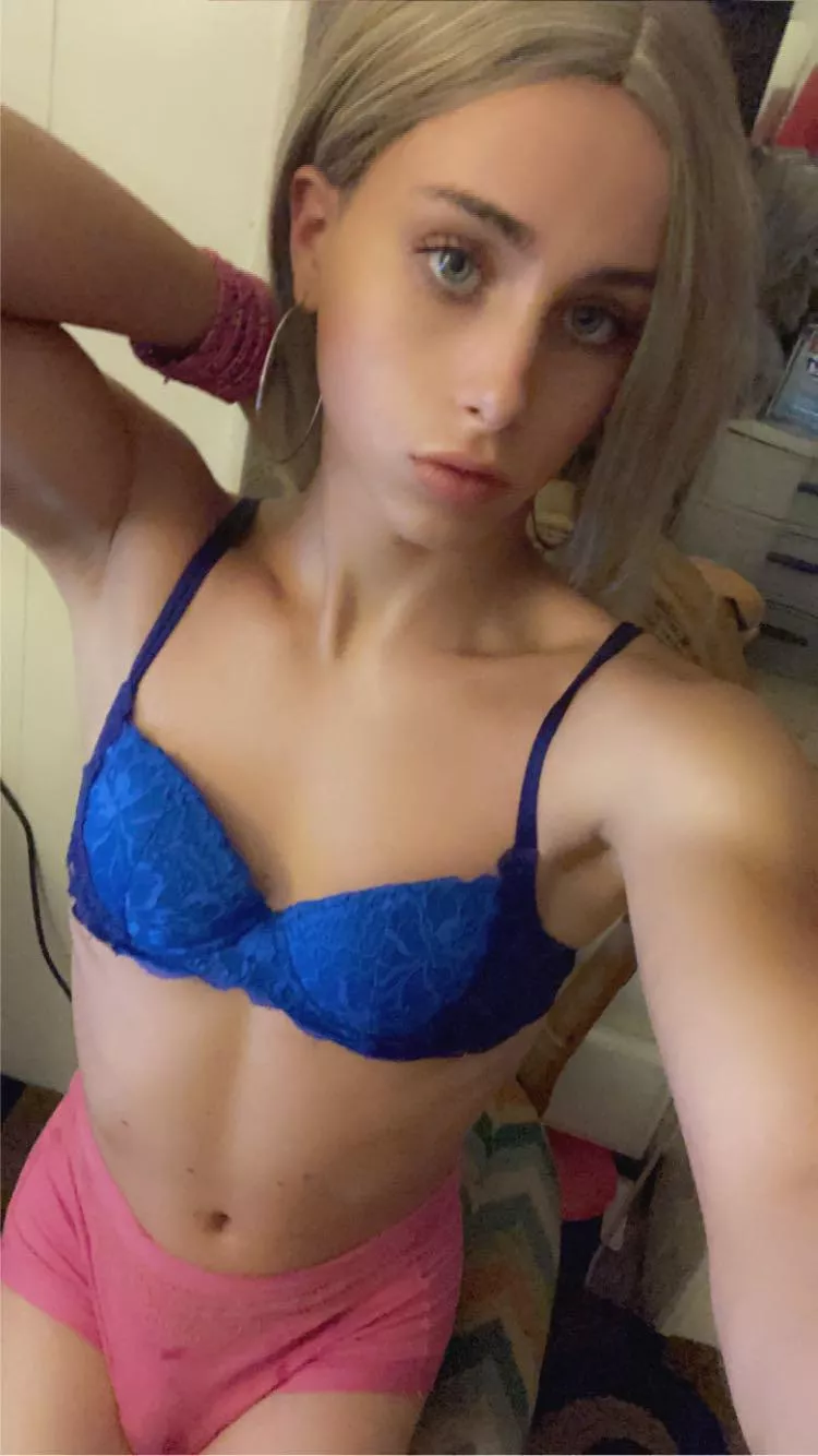 Be honest am I cute for a boy 🥺👉👈