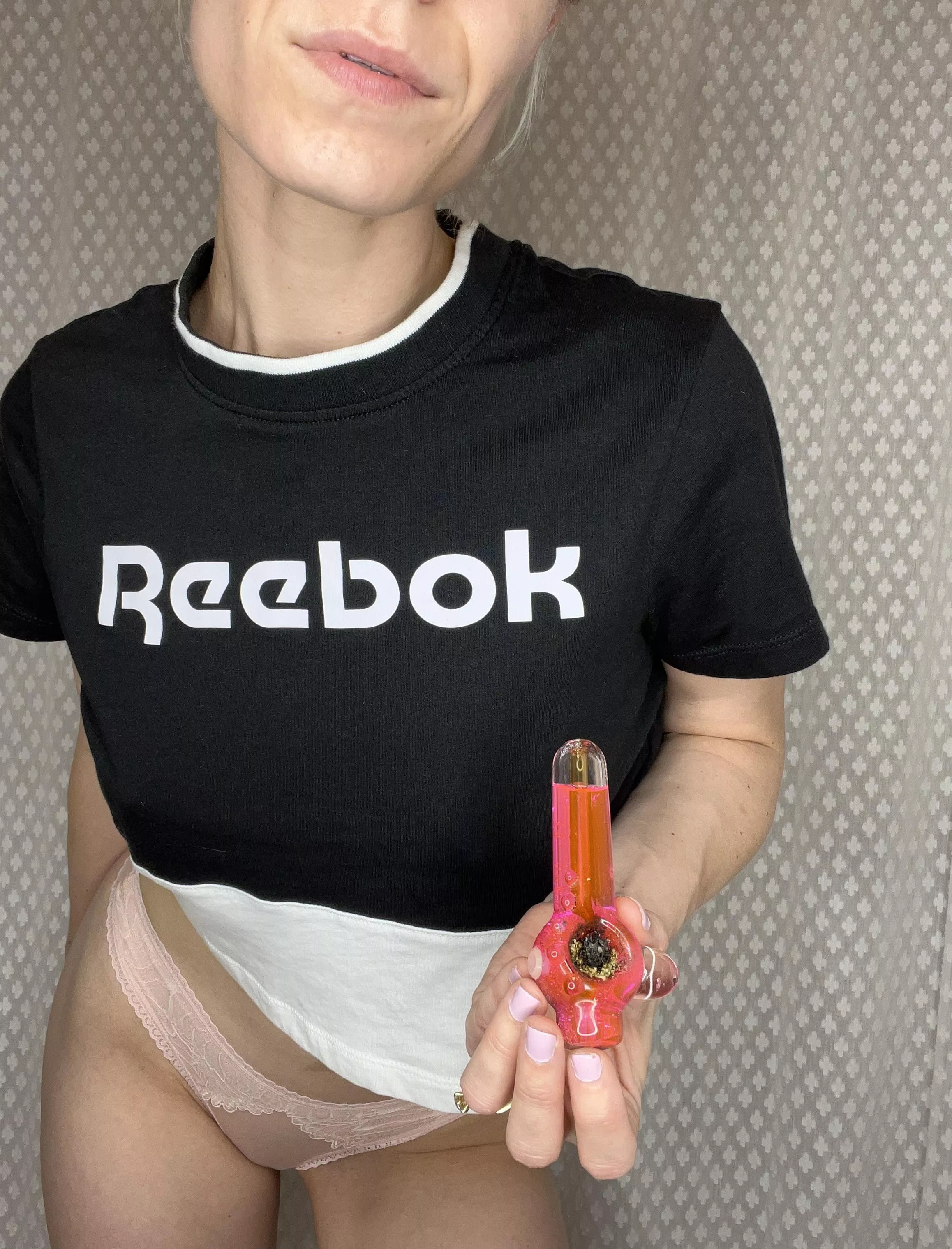 Sometimes you just need to hit your sparkly pink bowl 💖