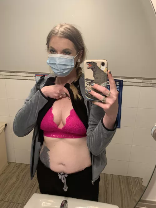 when I’m at work I sneak naughty pictures ! who doesn’t love a naughty nurse ?