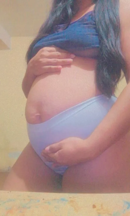 anxious and looking forward to meeting you daddy 🤰🏻👶🏼