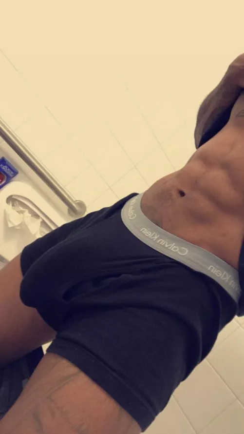 🍆📸 before hoppin my flight …. ATL watch out !!🤣✈️