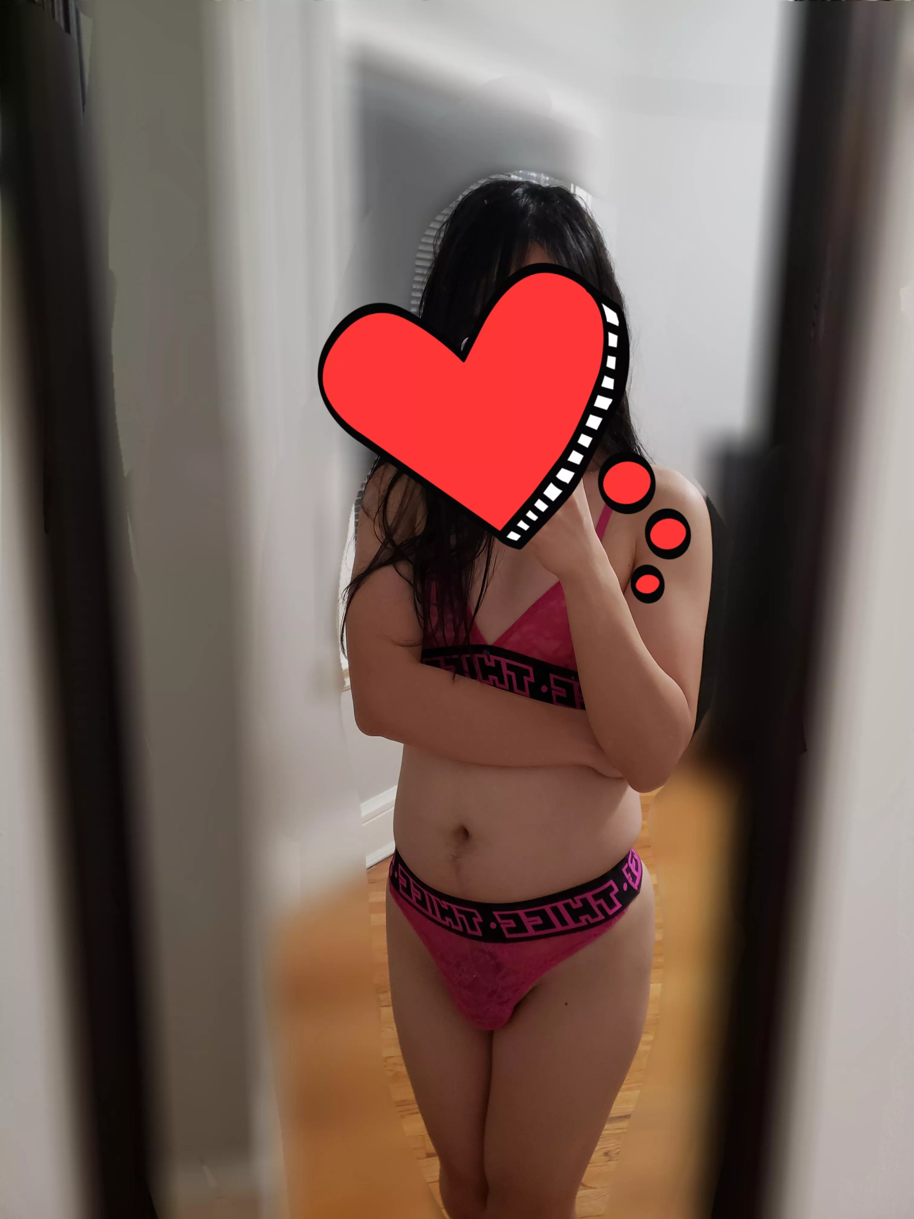 How do you like my new outfit?? 🥺💞