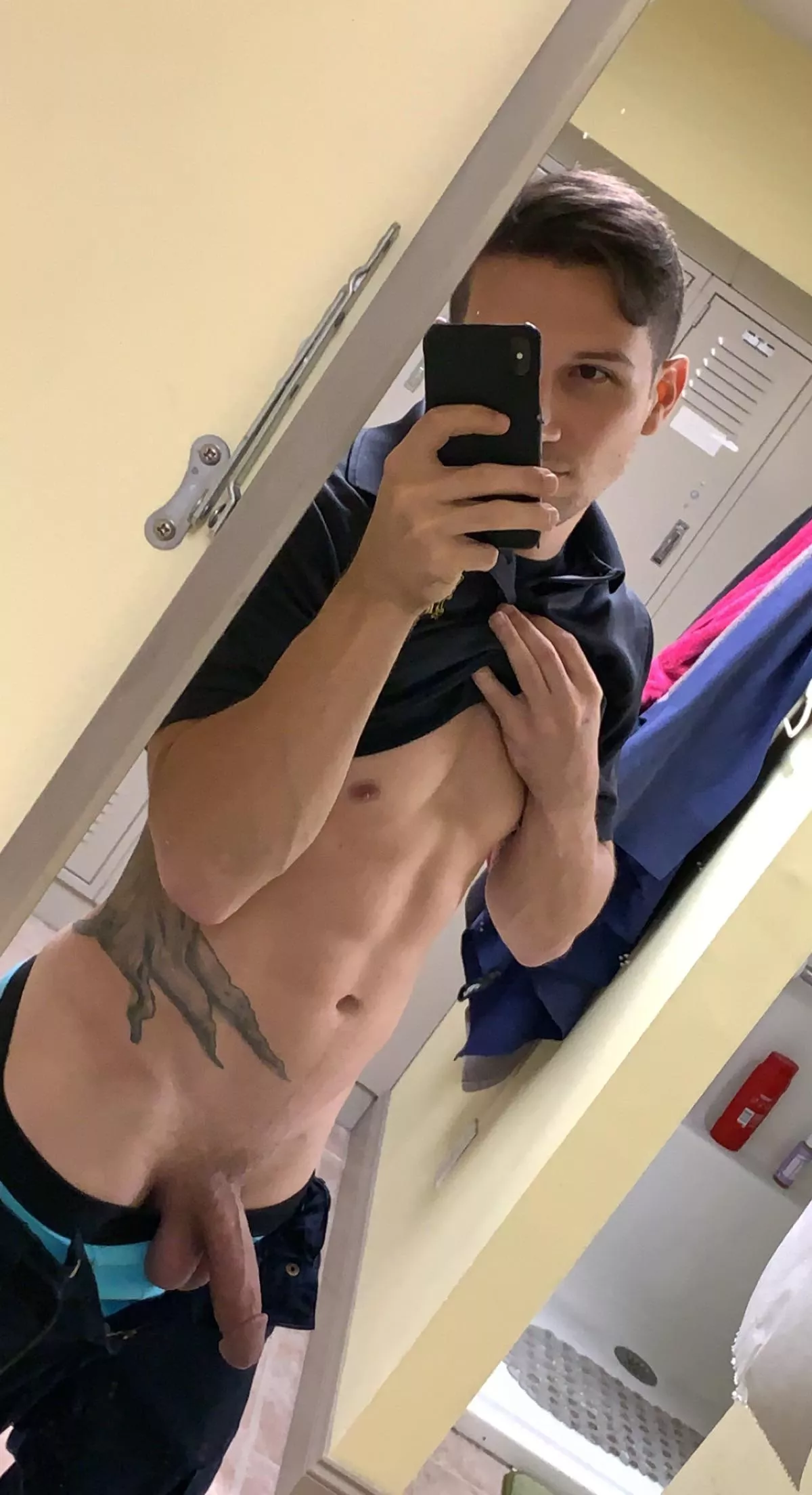 Would you sneak into the work bathroom with me? 😏😈