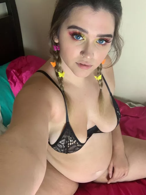 Am I wearing panties? 😈 You can’t tell anymore 🤷🏻‍♀️🐋