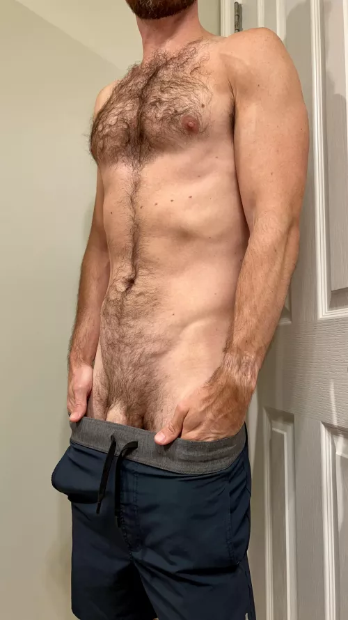 Undressing after my workout 🏋🏻‍♂️