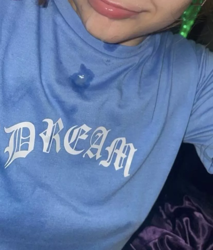 Who wants to see the mess he left on my face 😋