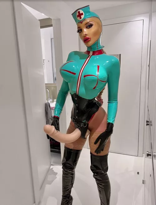 Your tongue will be my latex shiner 😈