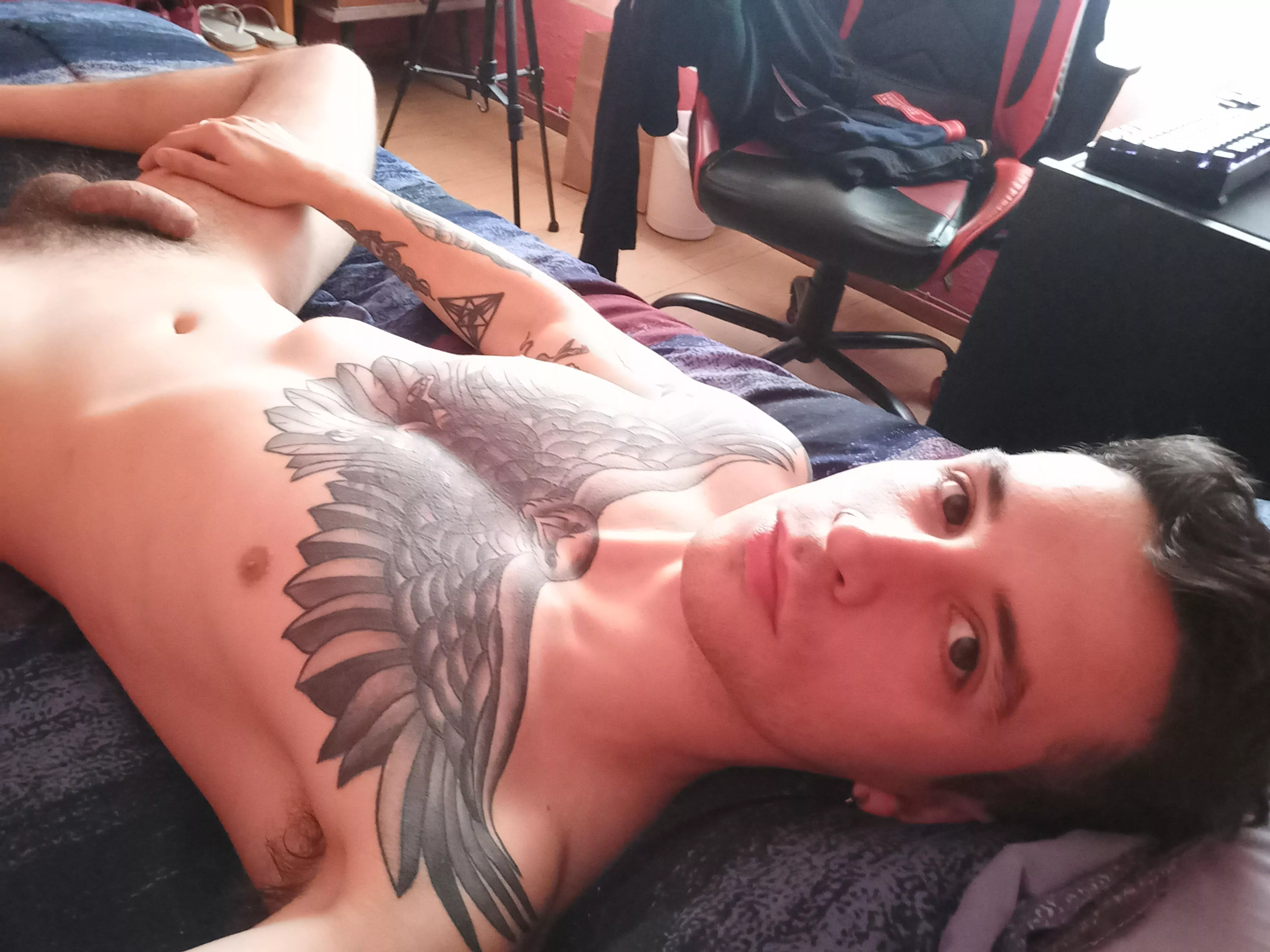 Resting but would like some company 😊 Direct access to all my content? 💣 ⬇️CLICK HERE⬇️