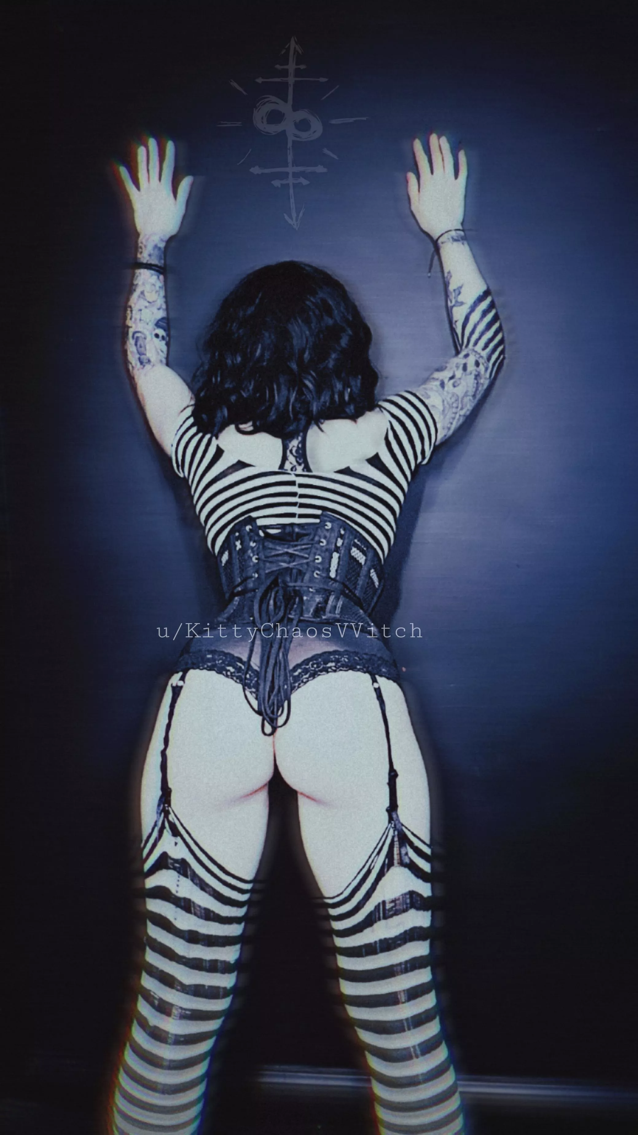 stripes are one of my favorites 😈