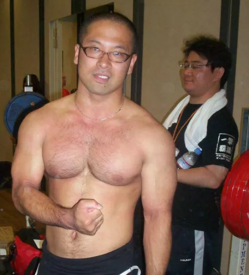 Daiki Kodama, bench press 226kg raw and 300.5kg equipped in 74kg weight class