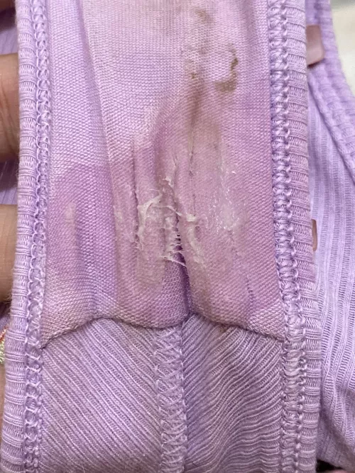 Cum give it a lil kiss