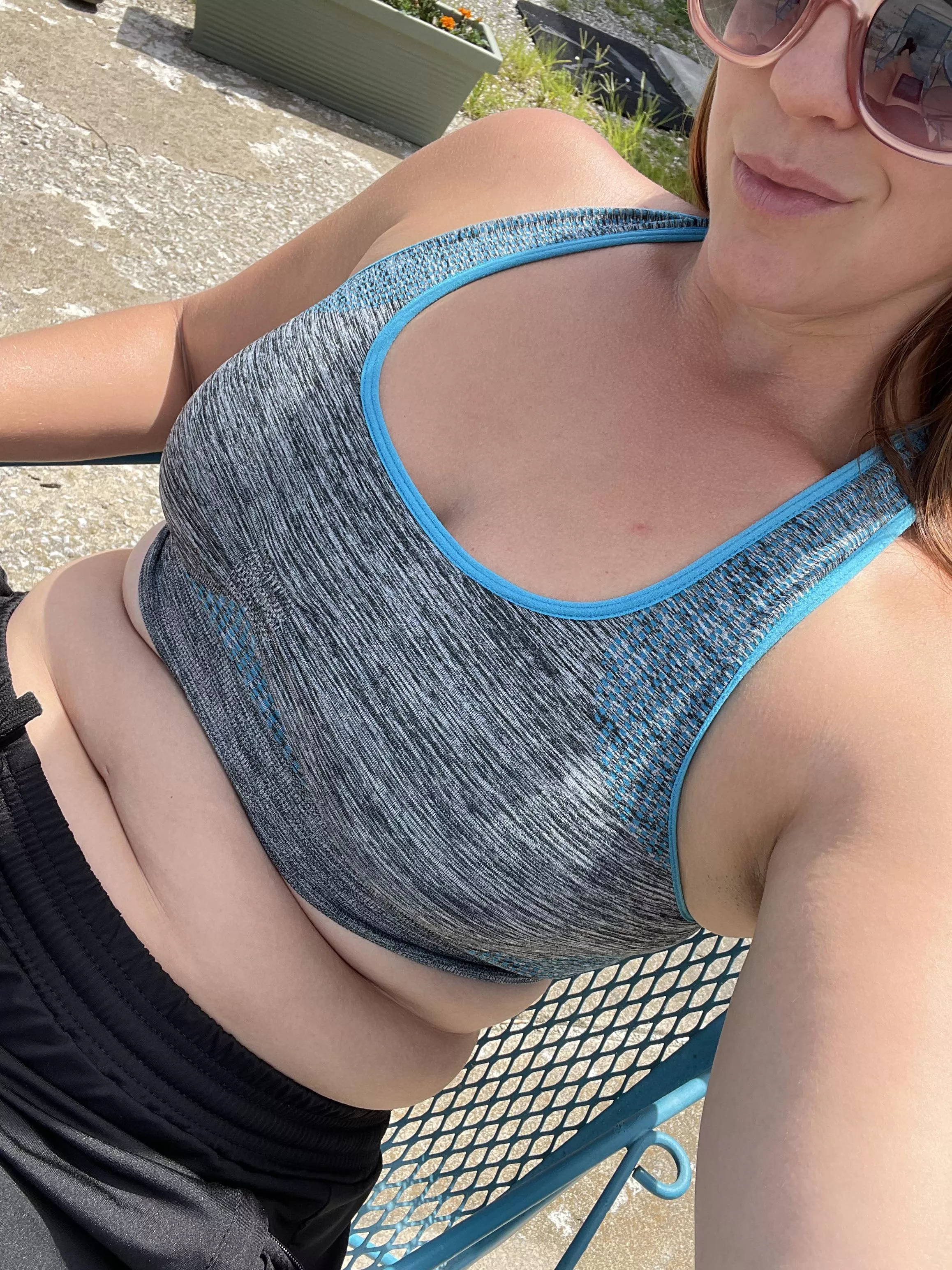 Curves for days 😏