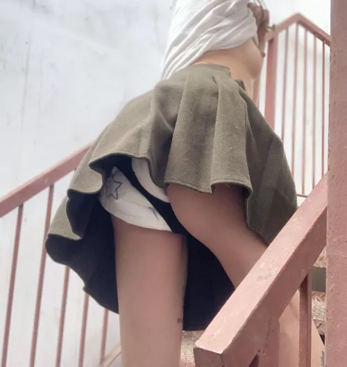 Felt brave and went for a diapered walk, I wonder if anybody noticed 🙈