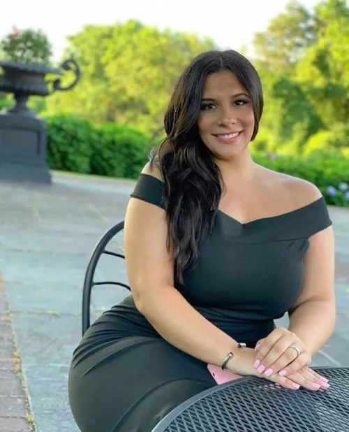 Anyone know who she?