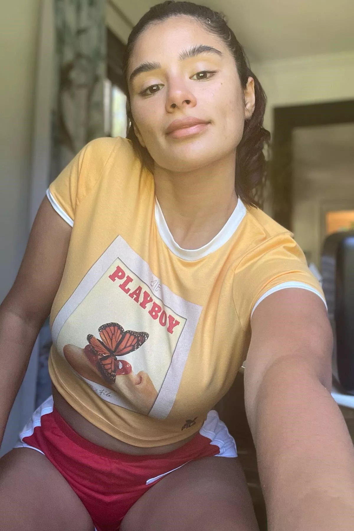 Diane Guerrero selfie