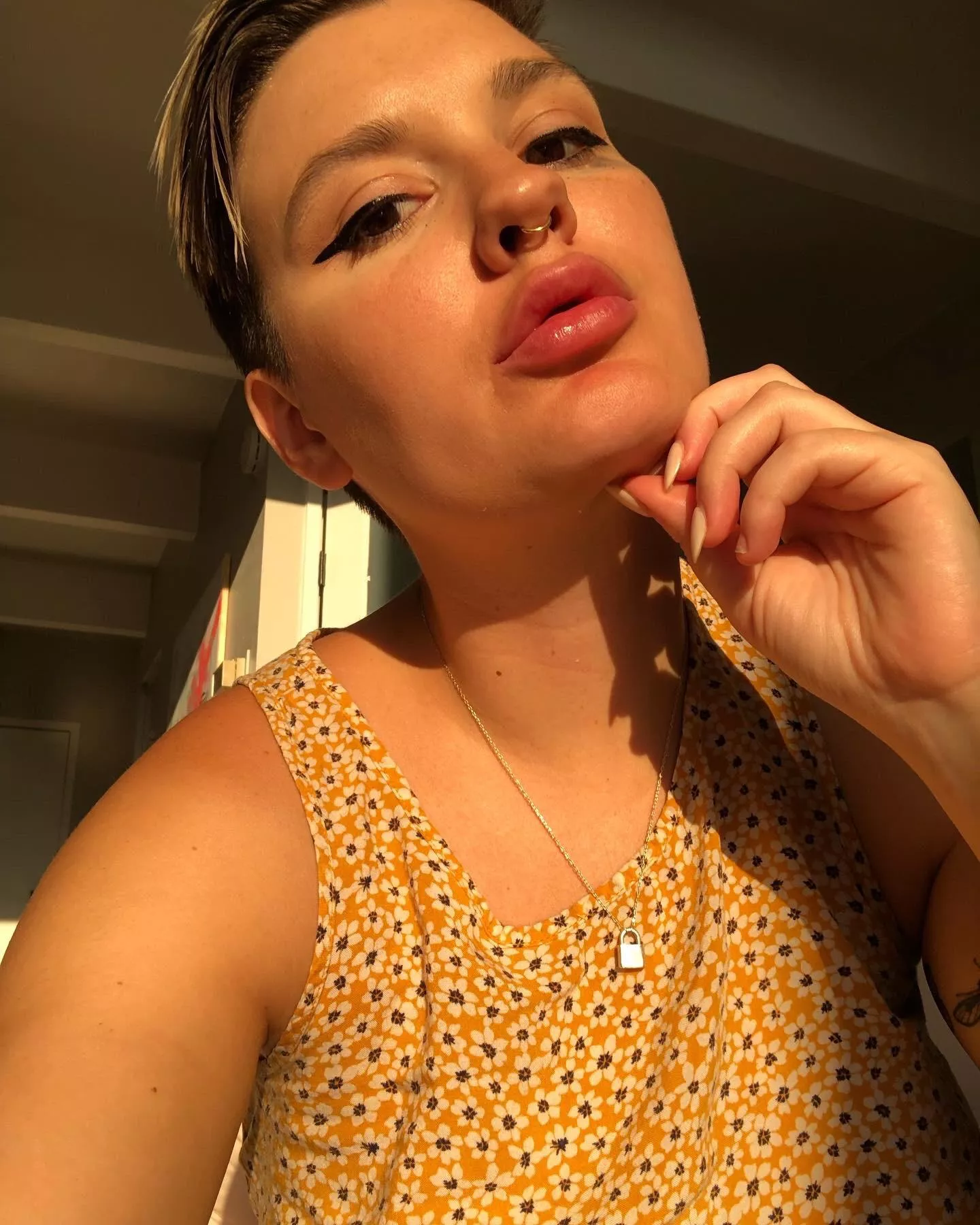 Golden hour has me feeling cocky