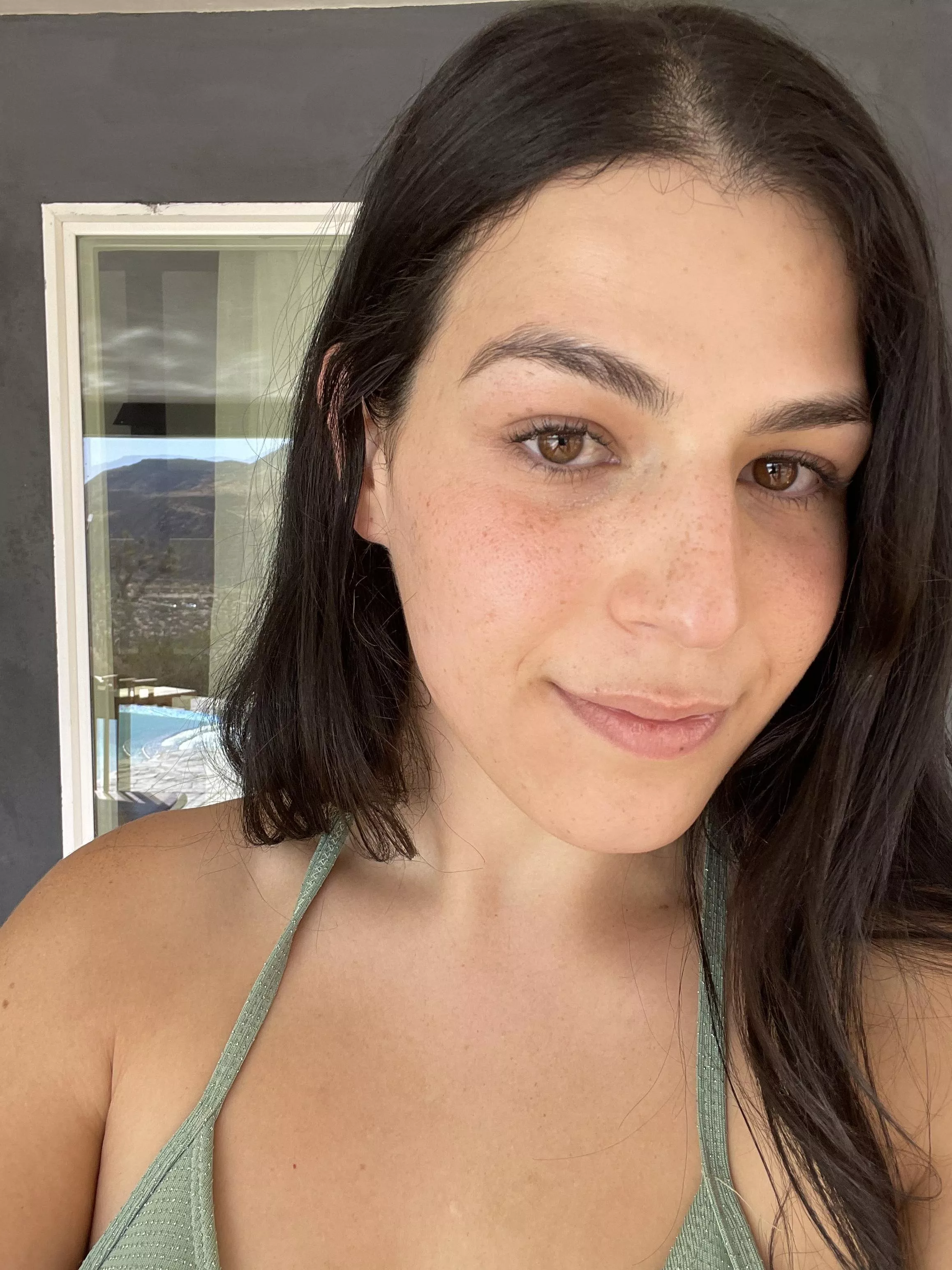 I know my look isn't for just everyone but i've got some freckles for you😉