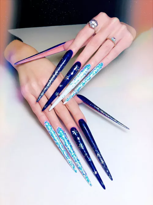 I have very long nails, I'm sure you've never seen such long ones💅