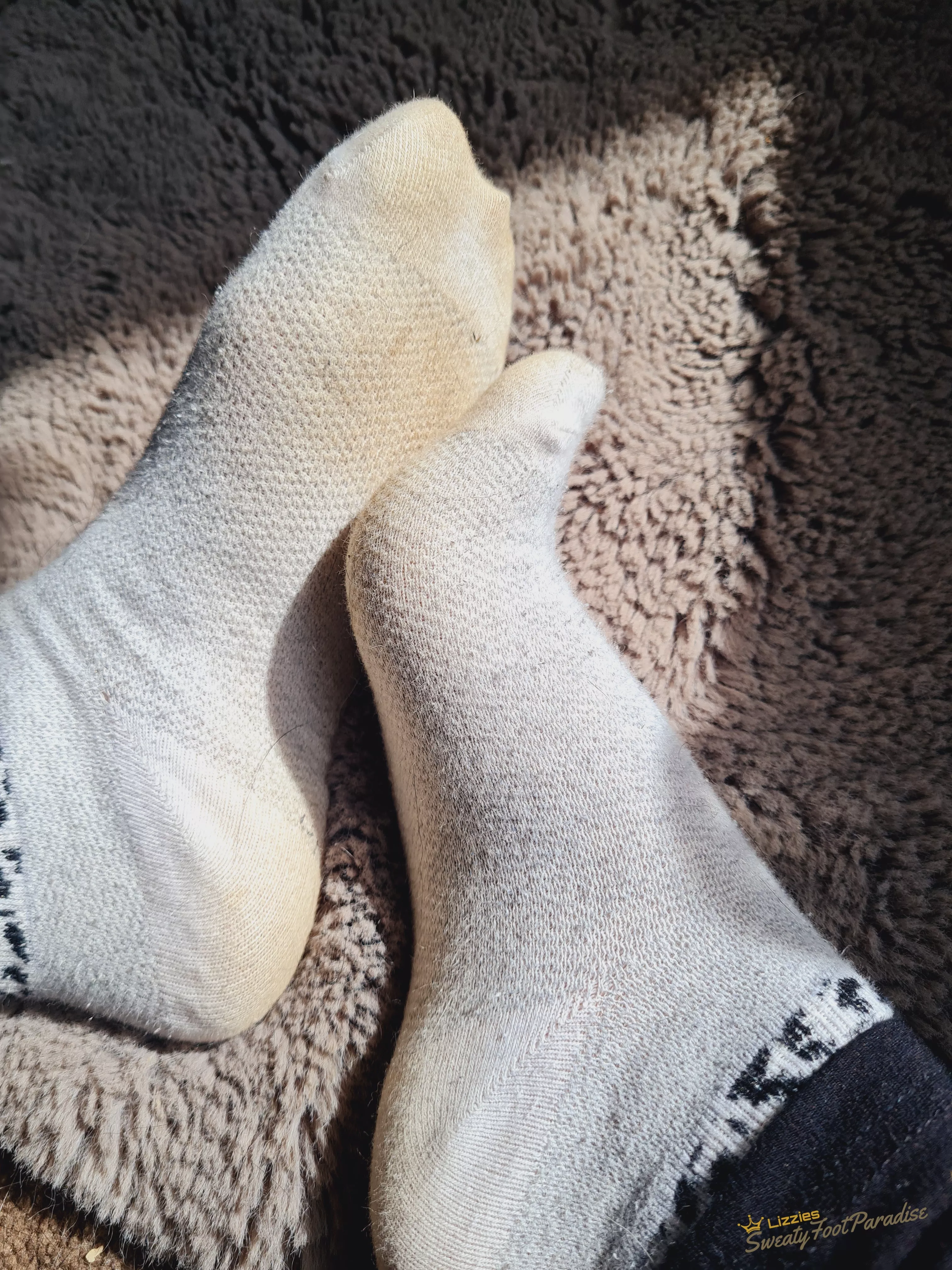 I love getting me feet sweaty just for you! ☺️🥵 Day 3!! (Selling)