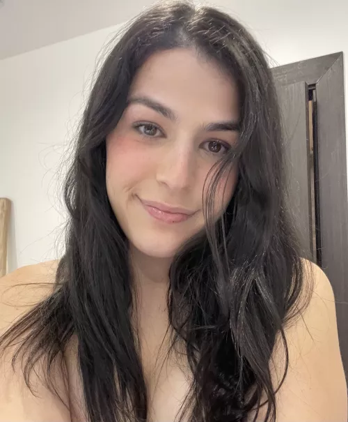 There’s no inch of me that doesn’t have a freckle and they all want to be adored 🙈