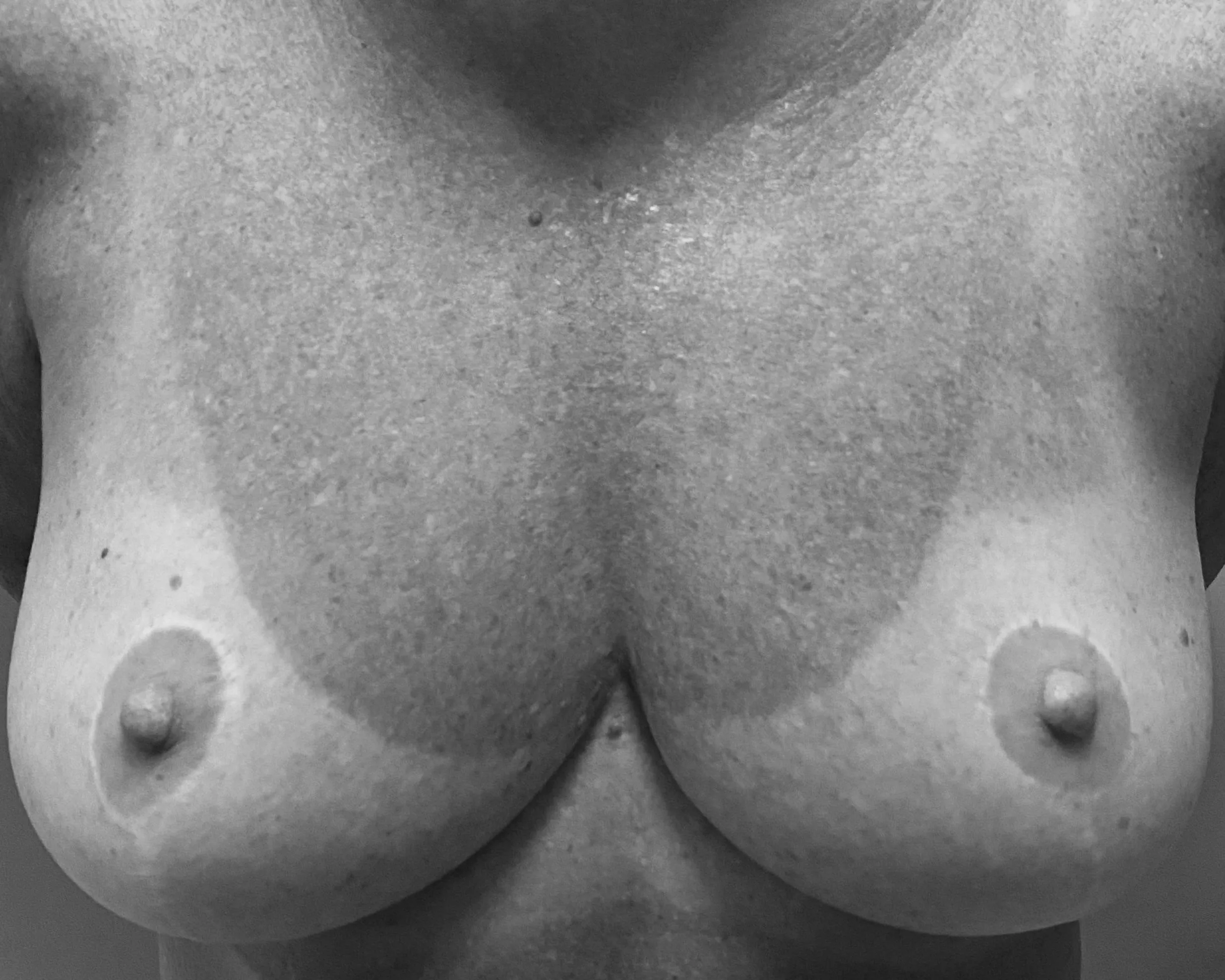 Just showing off my tan! (F)51