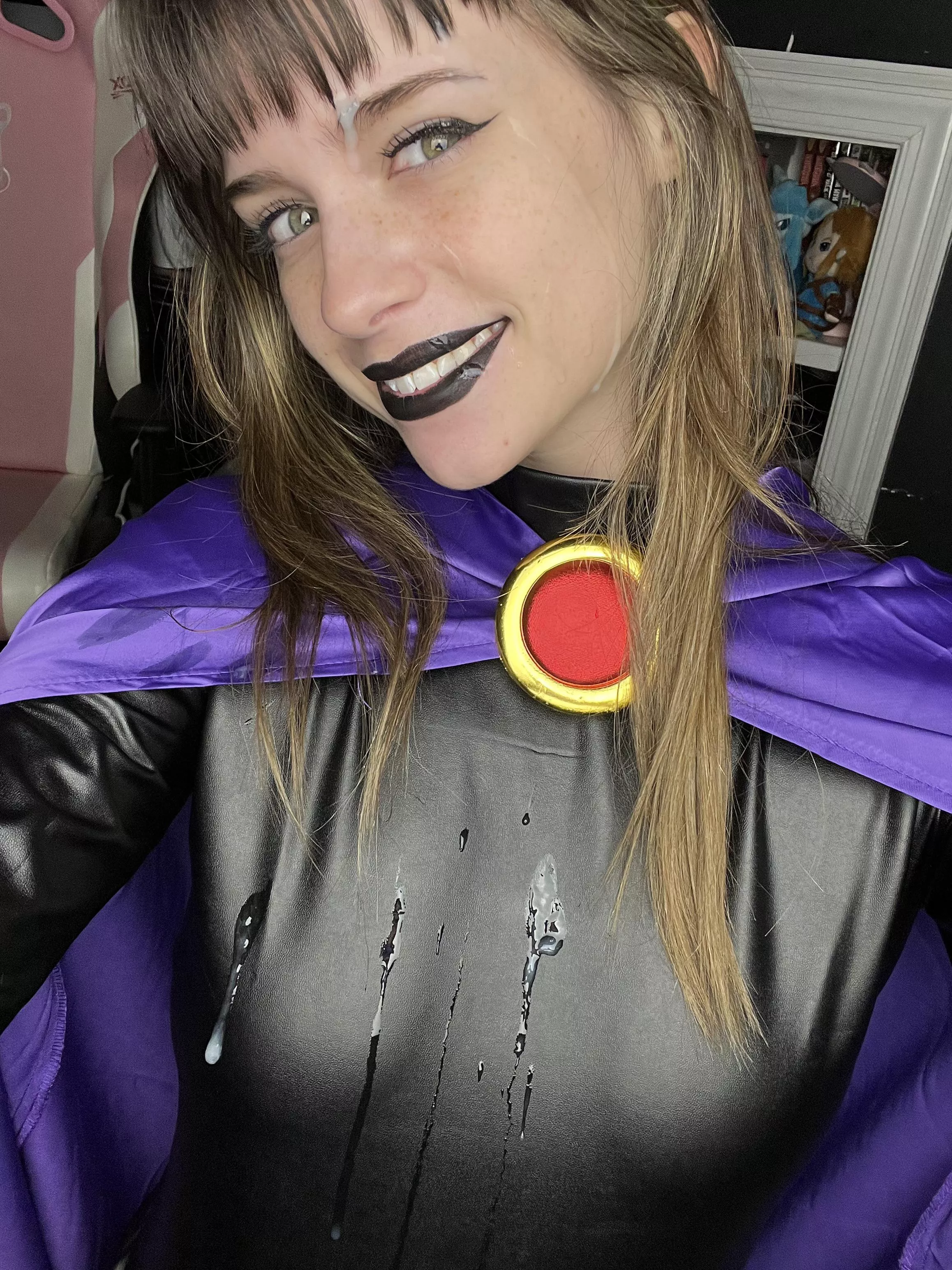 Just need another Redditor to fill in the gaps 🤤