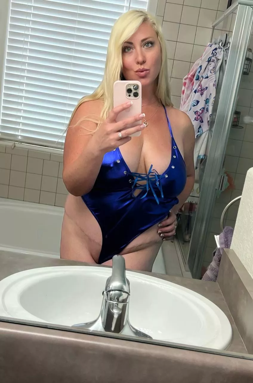 Guess I won't be wearing this bathing suit to the pool with the kids today 😅