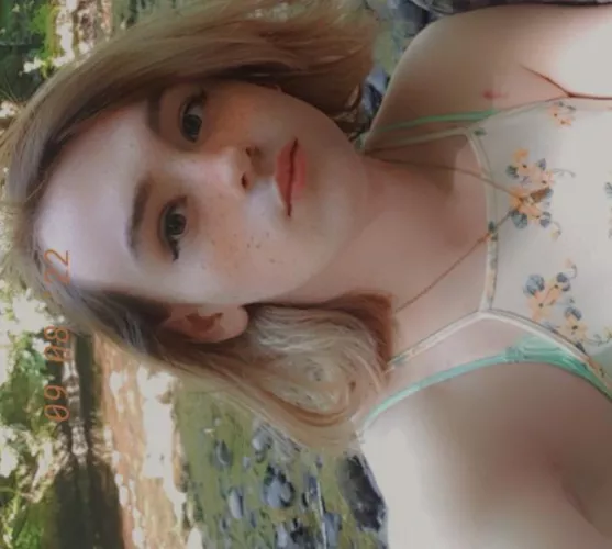 would you date me 🥰