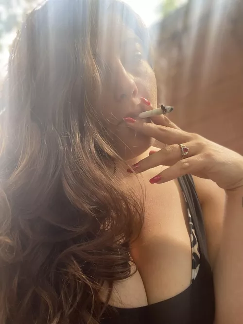 Always enjoying my cigarette 😘
