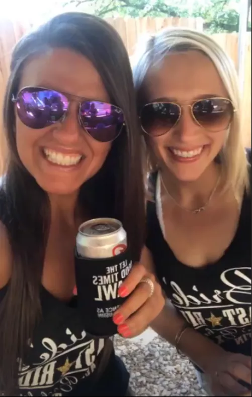 Which babe in shades? 😎