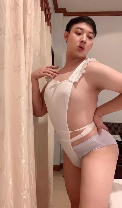 I MELT WHEN YOU CALL ME BABY AND GRAB MY BUTT. ❤️💋😘🥰