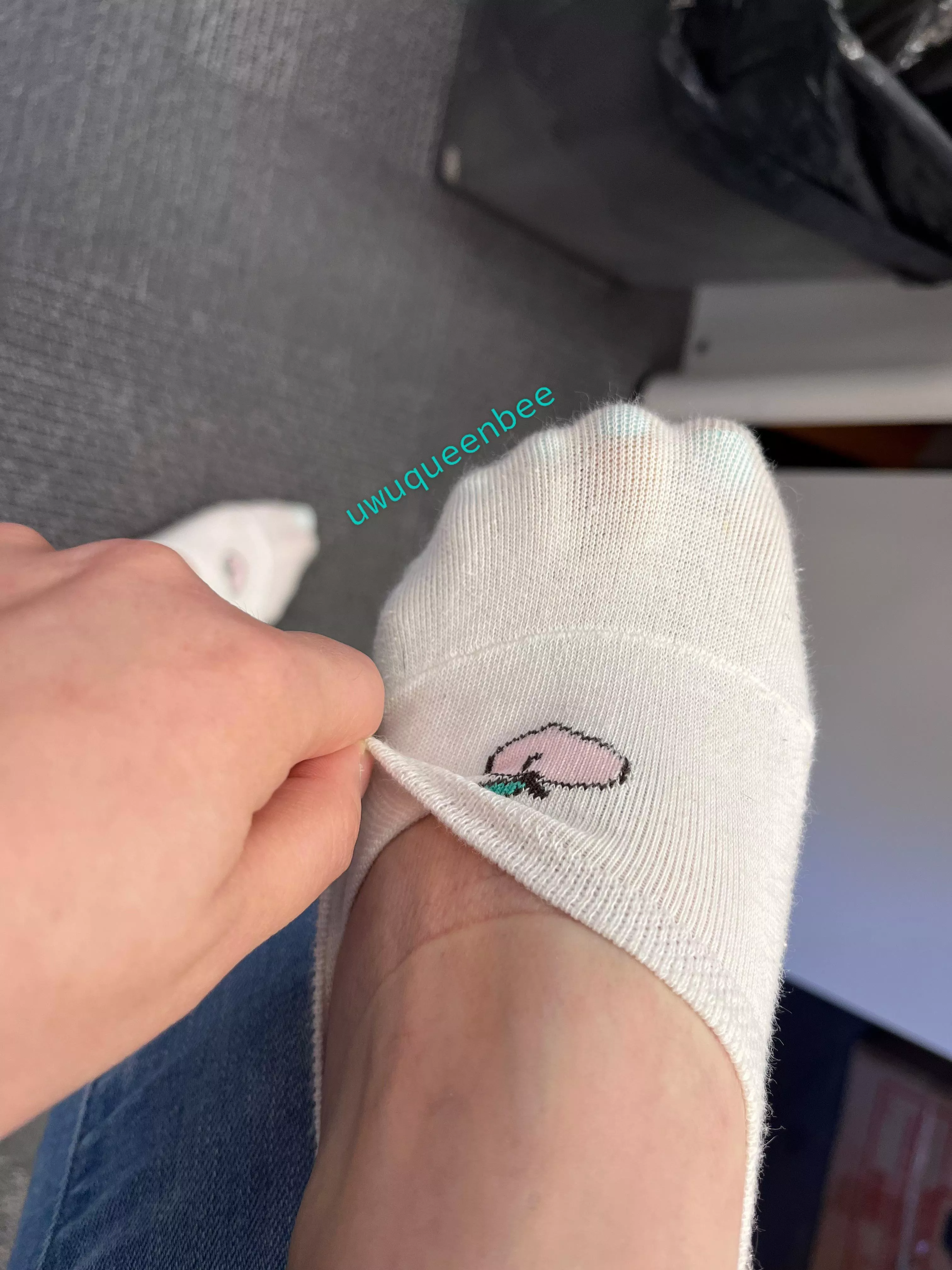 [selling] 4 days in with these deep sock prints