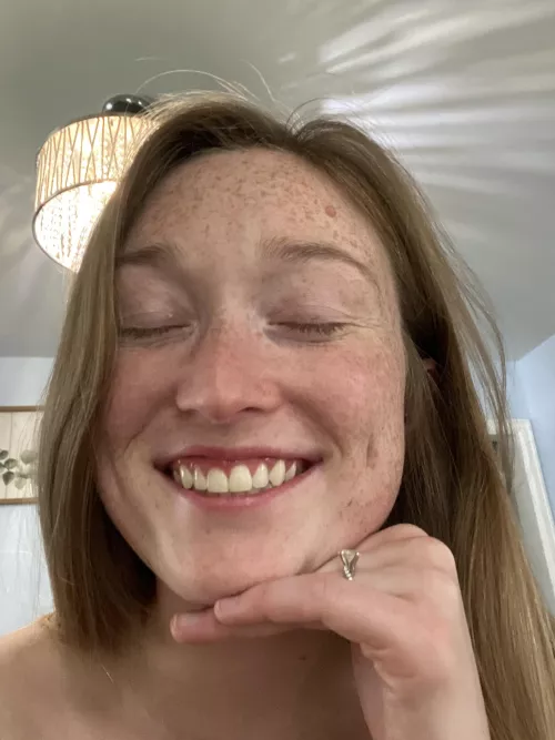 Happy FRIYAY! Let’s get stoned babe! 😝 @bonherstoner