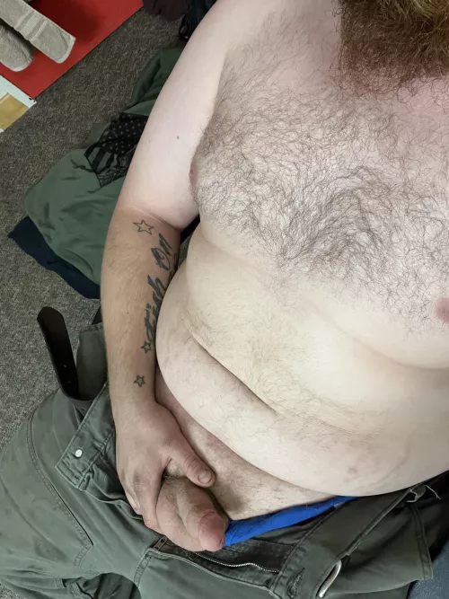 need a gym buddy to get sweaty with🥵