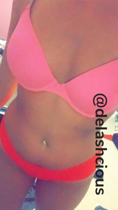 19 yo nursing student 💋Honest dick rating 💋VERY Interactive 💋Custom videos and photos 💦 💋Masturbation / vibrator 💋Sexti.ng 💋Multiple DAILY posts 💋(link below free OF)