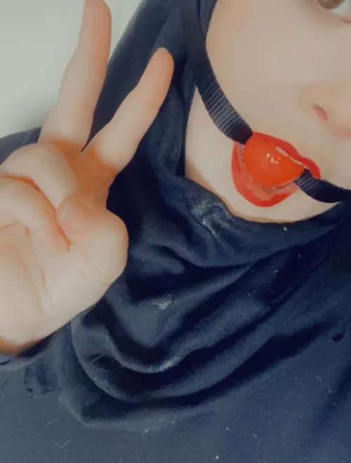 Ever wonder what is underneath the niqab? (F)ind out