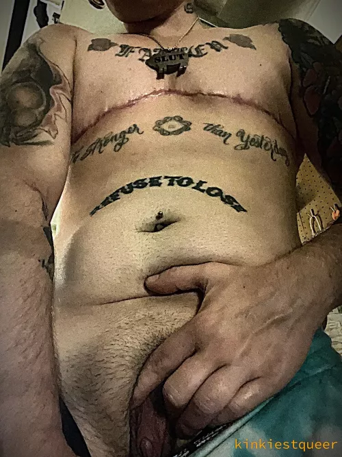 into: masc (human) puppies who wanna worship my sweat & holes 🐷