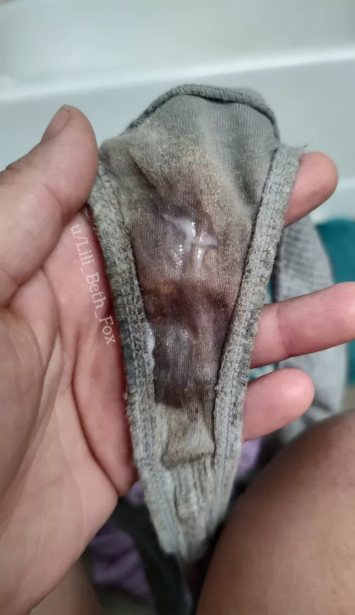 After 5 days of soaking wear... my pussy bleached this gusset [OC]