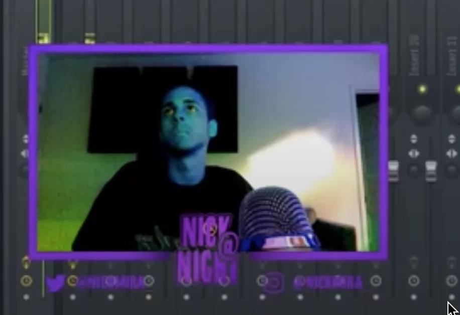 Anyone know how to create a webcam border in twitch studio?