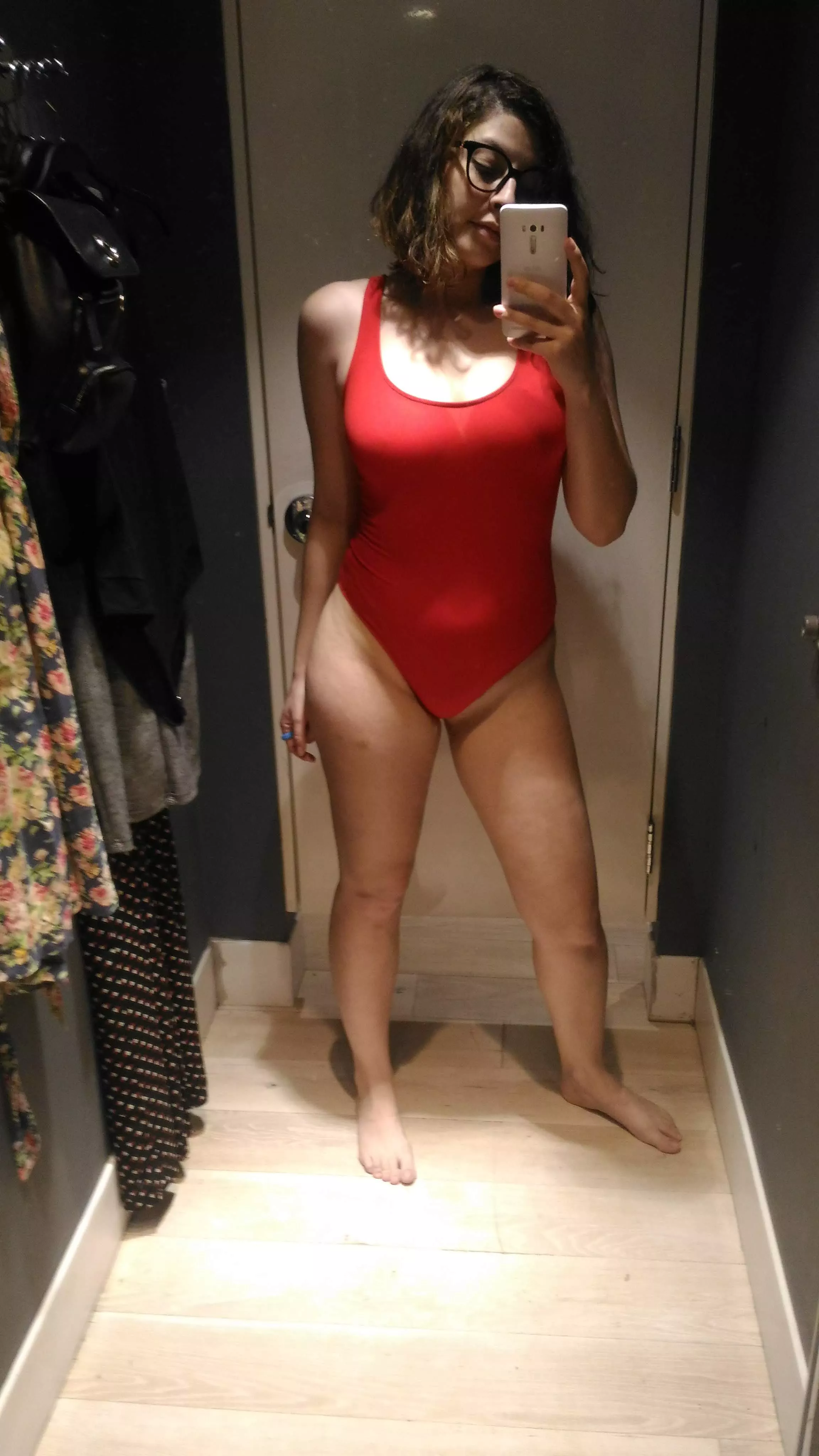 Baywatch?? 👀💖 [OC][F]