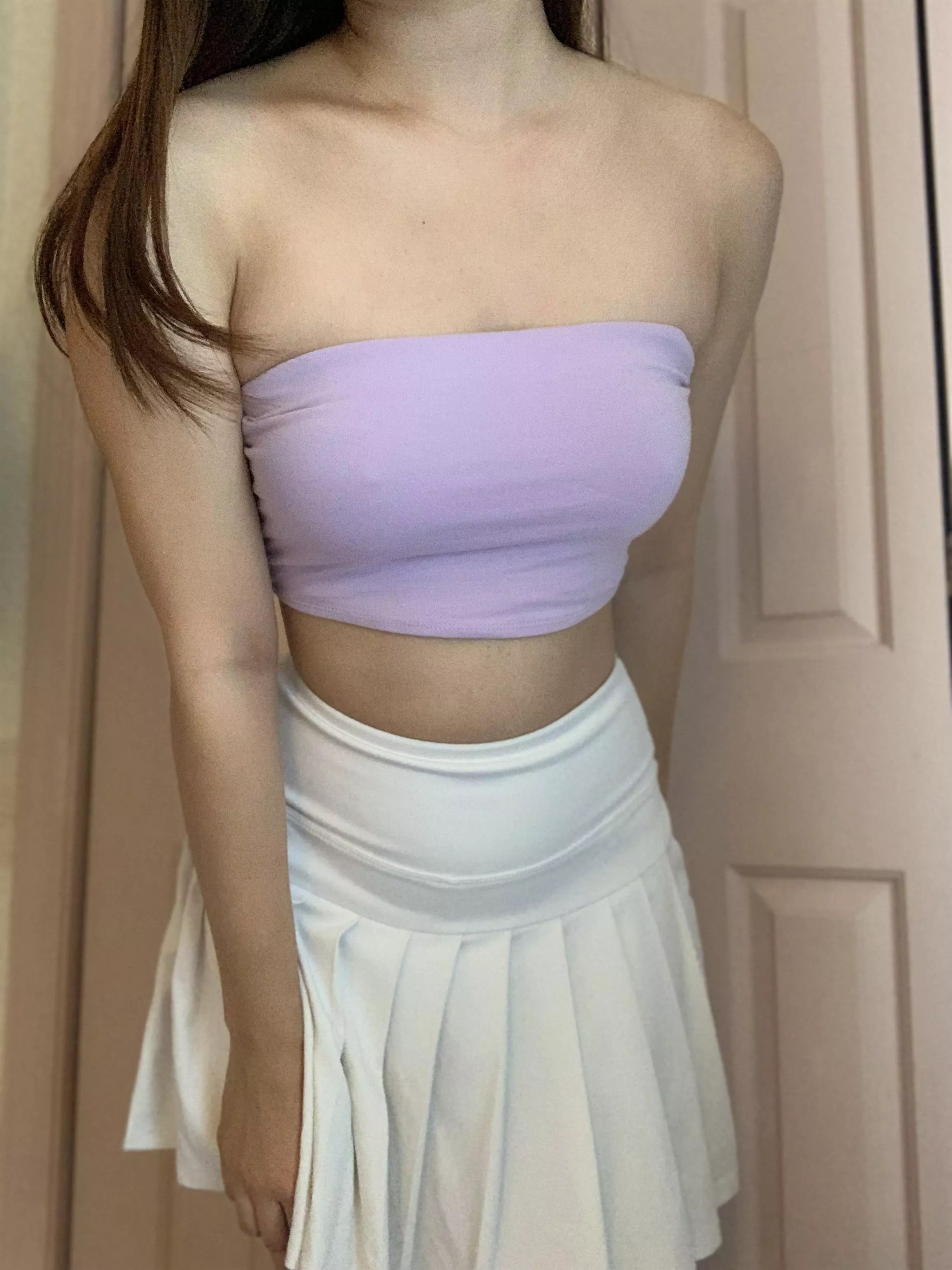 Do you like my outfit? 🥺