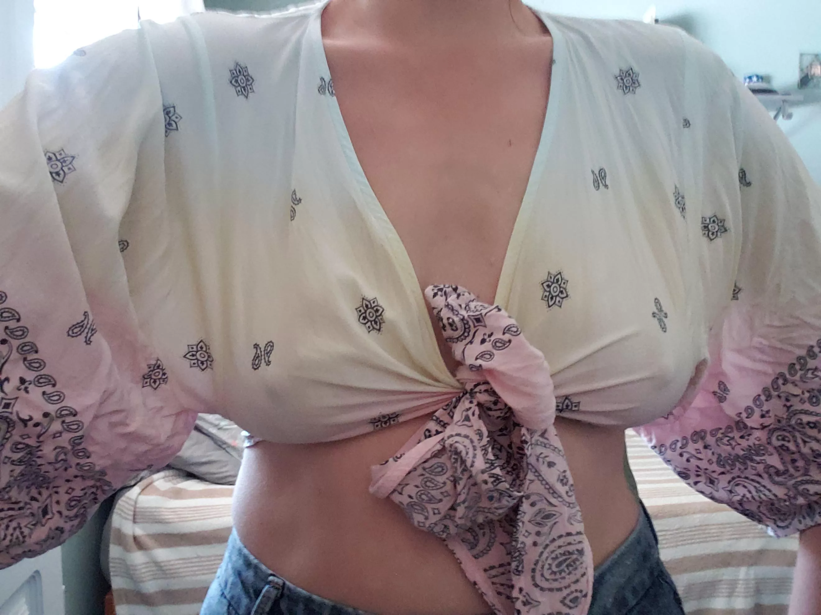 How should I tie this? Love this shirt but I feel the bow looks silly and crooked.