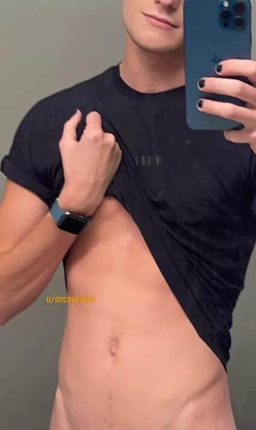 I painted my nails #justaphase 😂