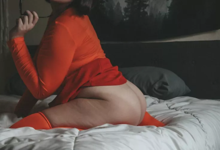 Let's split up and look for clues 🔎